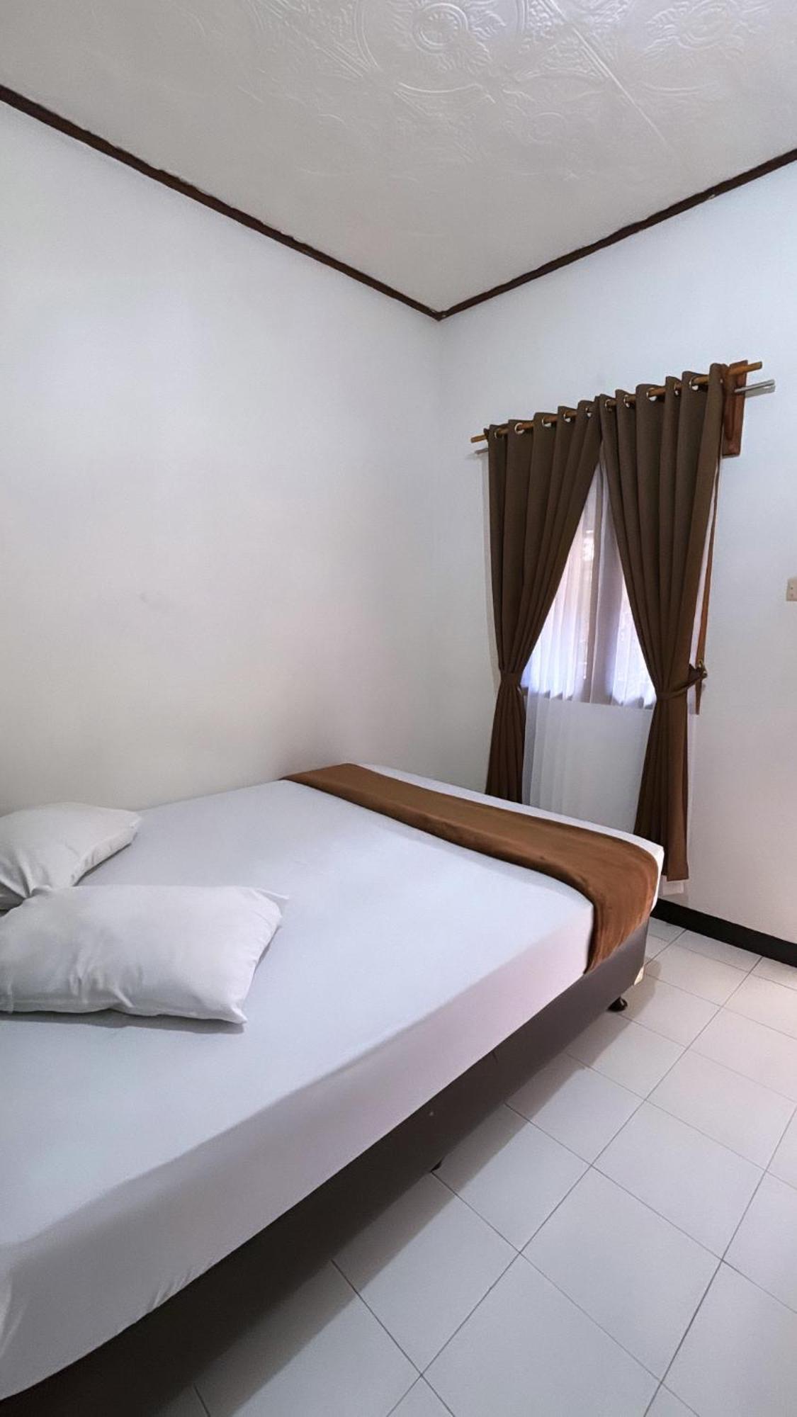Rinjani Homestay Pangandaran Exterior photo